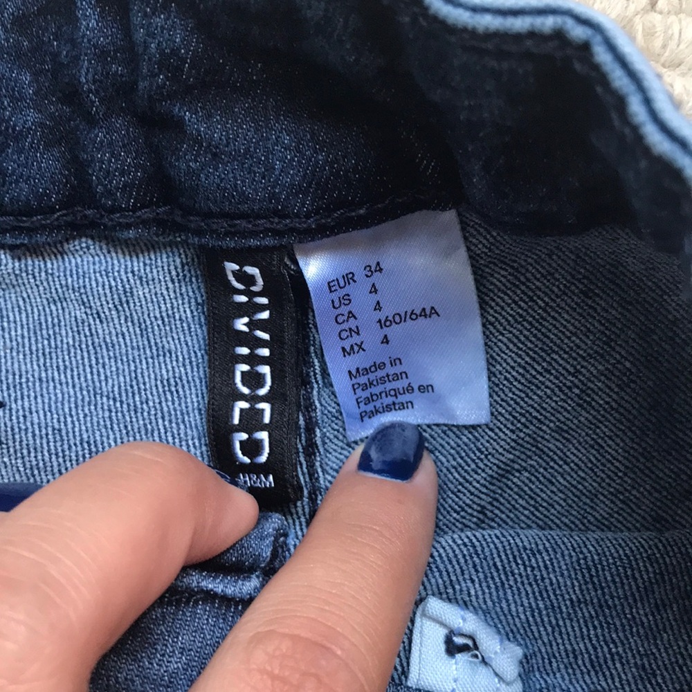 H&M Jean Shorts - Picture 5 of 6